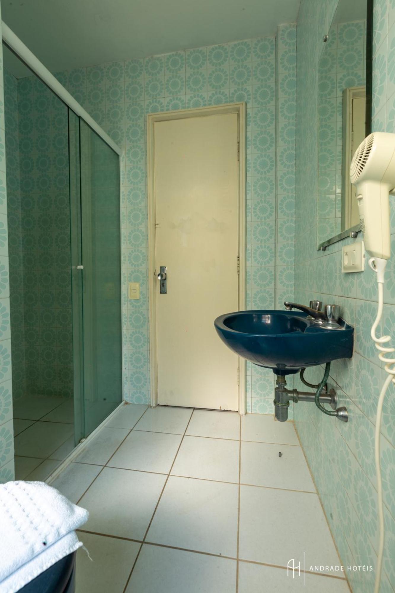 Rede Andrade San Martin Hotel Curitiba Bagian luar foto