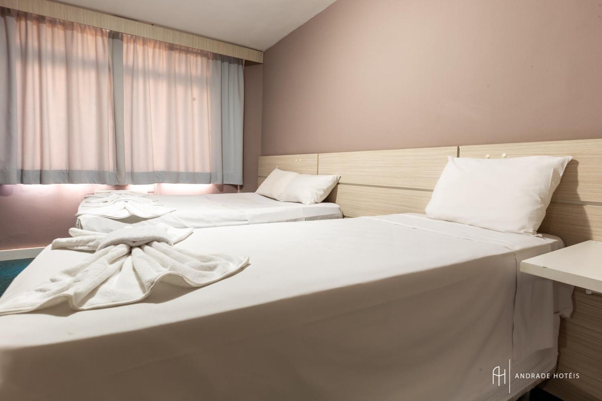 Rede Andrade San Martin Hotel Curitiba Bagian luar foto