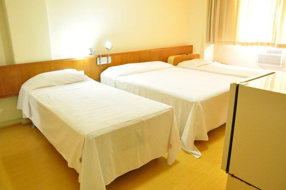 Rede Andrade San Martin Hotel Curitiba Bagian luar foto
