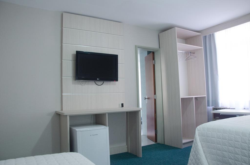 Rede Andrade San Martin Hotel Curitiba Bagian luar foto
