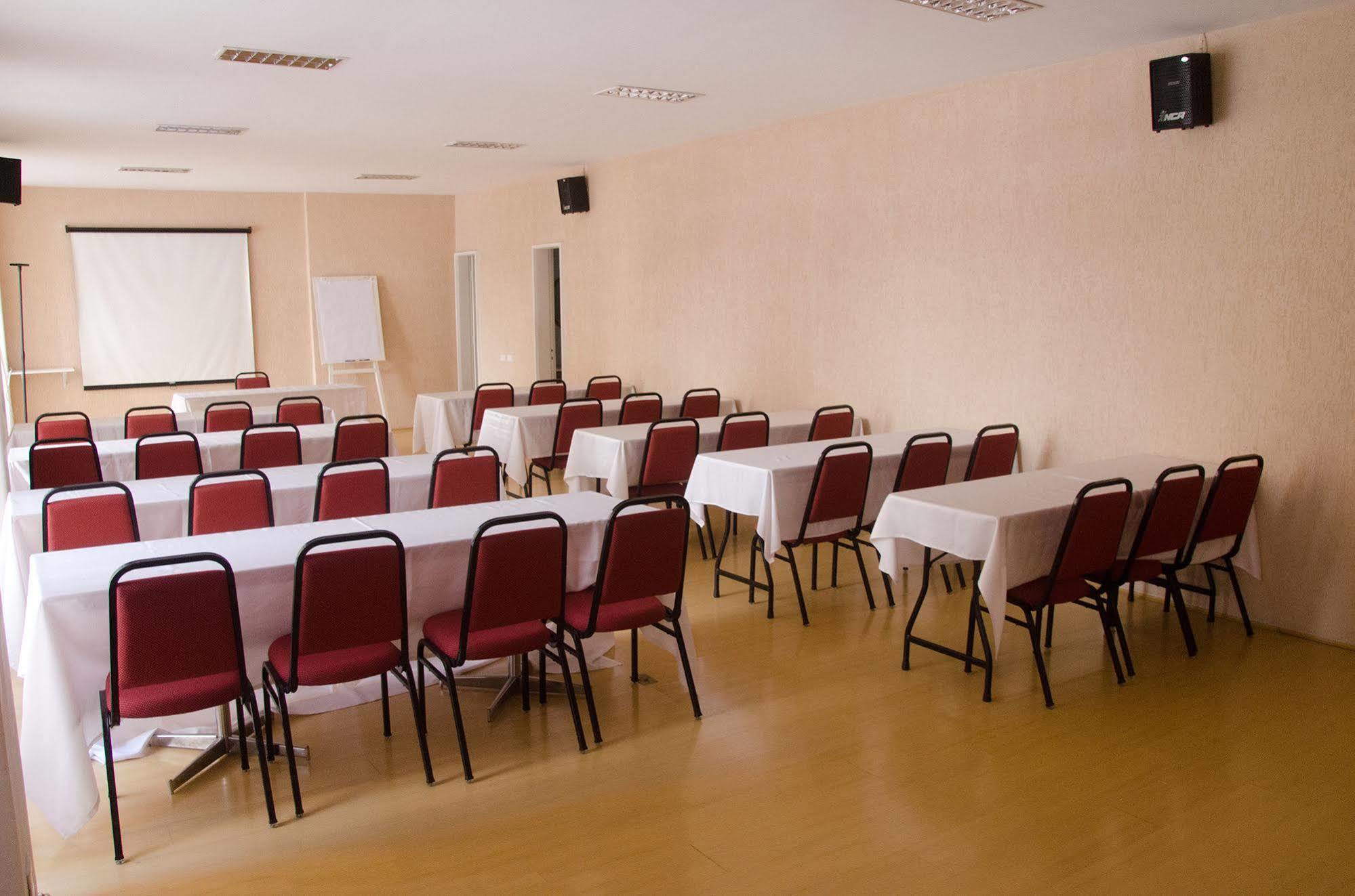 Rede Andrade San Martin Hotel Curitiba Bagian luar foto